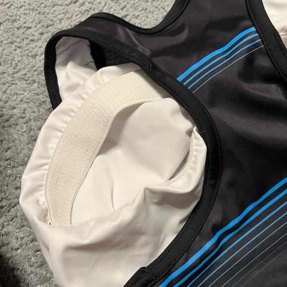 Podiumwear Tank Top Shirt Womens Medium Racer back Cycling Built In Bra Pockets - Picture 6 of 7